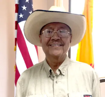 Elwood Pahi headshot